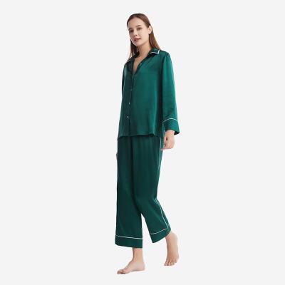 China QUICK DRY Silk Pajamas Sets Chinese Supplier 100% Pure Silk Pajamas Sets Long Sleeve Green For Women for sale