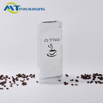 China Quad Self Sealing Zipper Coffee Packaging Bags Customized Logo Printing for sale