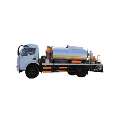 Chine Camion distributeur d'asphalte Fortius HOWO 4X2 Chassis 5000L 3000L Pour la construction routière à vendre