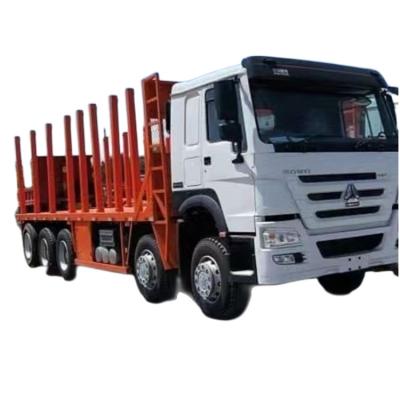 China Ausrüstung für Bauholzfahrzeuge SINOTRUK Weichai Motor 10x4 350 PS 13 Tonnen Schwerholz Transport zu verkaufen