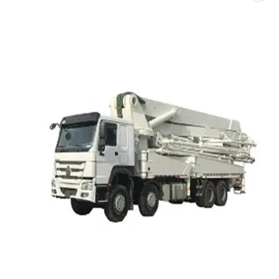 China SINOTRUK Chassis 47 Meter 50m Mobilbetonpumpen Lkw Zement Boom Pumpen Ausrüstung für Gebäudebau zu verkaufen