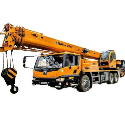 China XCMG QY25 Cranes montados em caminhões 25 toneladas Cranes móveis com motor Shangchai à venda