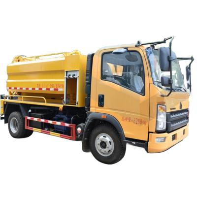 China Sinotruk 2-4cbm High Pressure Washing Vacuum Sewer Cleaner Flushing Vehicle Sewage Suction Tank Fecal Sludge Truck for sale