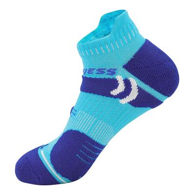 China LINGTU Antibacterial Customized Non-slip Outdoor Nylon Running Adults Winter Socks Manufacturer Sock Kids Men's Athletic Socks for sale