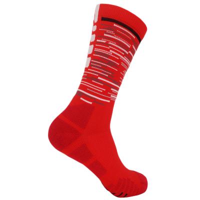 China Hot Sale Breathable Custom Sports Basketball Socks Fashion Design Breathable Wicking Basketball Socks for sale