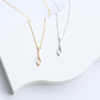 China Real 18K Gold Plating Delicate Lead Free Nickel Free Crystal Pendant Necklace Chic White Geometric S925 Sterling Silver Diamond Necklace for sale