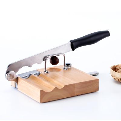 China Environmental Stainless Steel Exquisite Wooden Material For Mother's Gift Nutcracker Mrunal Pecan Nut Tongs Nut Cutter Slicer for sale