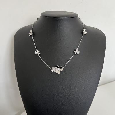 China CLASSIC Newly launched zircon diamond platinum gold diamond necklace banquet flower pendant collarbone sweater necklace for sale