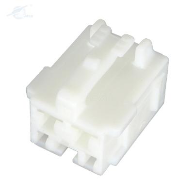 China 4F5480-000 Automotive Female White Automotive Wire To Wire Connectors for sale