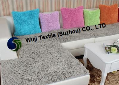 China Red Large Chenille Cushion Covers , Household Cushion 80% Polyester & 20% Polyamide for sale