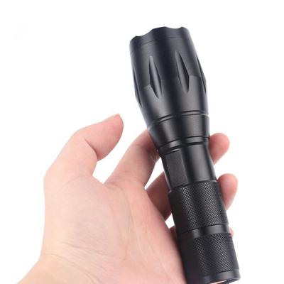 China Zoomable Led Light Japan Made Water Resistant Lanterna Military Tactical Flashlight , Long Range Linterna Beam XML-T6 Rechargeable Led Tactical Flashlight for sale