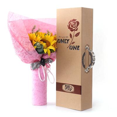 China Custom Logo Flower Packaging Box Luxury I Love You Rectangle Shaped Love For Rose Bouquets With Handle for sale