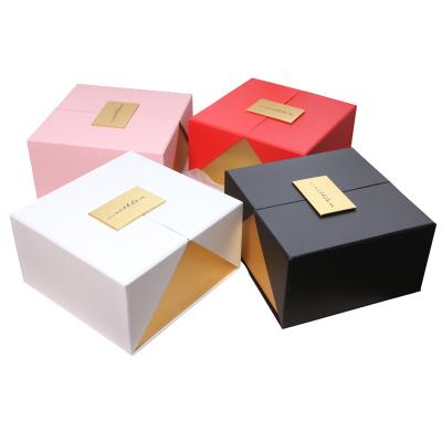 China New Design Luxury Custom Design Logo Cosmetics Box gift boxes with magnetic lid zu verkaufen