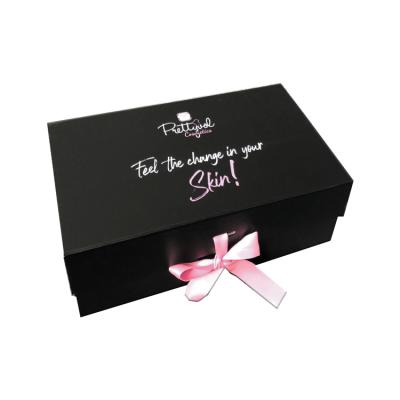 China Recyclable Custom Magnetic Closure Gift Box Customized Makeup Ribbon Cardboard Box for sale