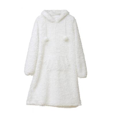 China Hot Selling Thermal Animal Flannel Bathrobe Sweater Girls Hooded White Sleepwear White Soft Bathrobe for sale