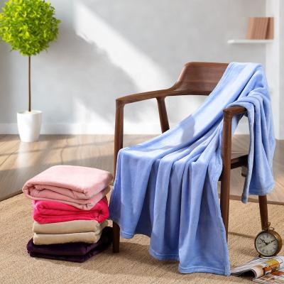 China Anti-pilling Folded Edge Customized Color Flannel Bedding Throw Blanket for sale