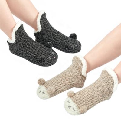 China Hengyuan 2-Pair Women Winter Wear Breathable Anti Slip Indoor Slipper Socks for sale