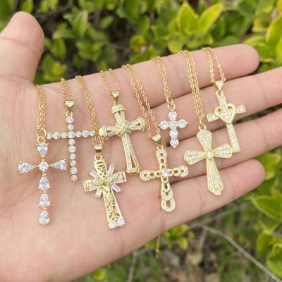 China New Design 18K Gold Hiphop Personality Hip Hop Brass Zircon Microset Cross Pendant Necklace For Ladies for sale