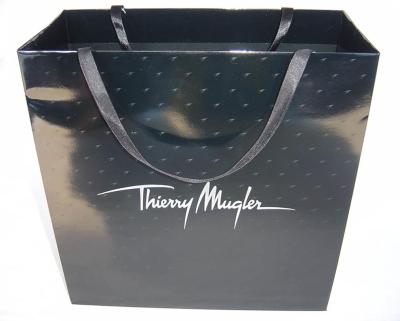 China New fancy custome logo printed shopping bag ,gift bag,paper bag with handle for sale