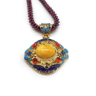 China China Gem Crystal Necklace Pendant Gem Inlaid Long Necklace Jade Jewelry For Woman for sale