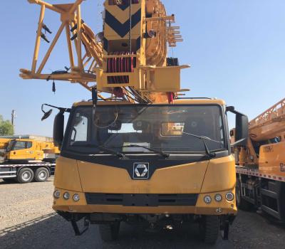 China TRUCK CRANE 20 Ton Mini Truck Crane Lifting Machinery XCT20 Telescopic Boom Truck Crane for sale