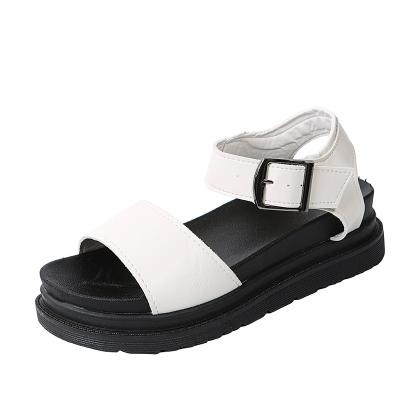 China Around 2022 new summer women's designer flat leather black white sandals women and ladies shoes for sale