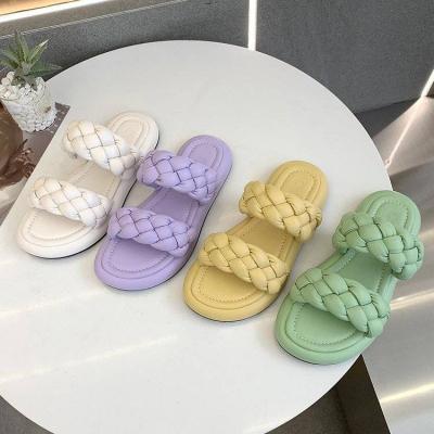 China 2022 Summer New Round Toe House Slippers Knitted Flat Slippers Wholesale Designer Cushioning Women's Slippers for sale