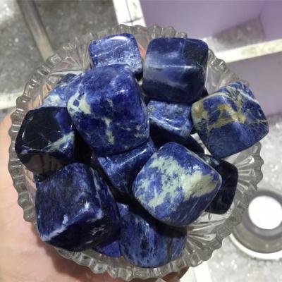 China Wholesale Bulk Natural Crystal Square Stone Wine Ice Europe Sodalite Clear Quartz Crystal Tumbled Stones for sale