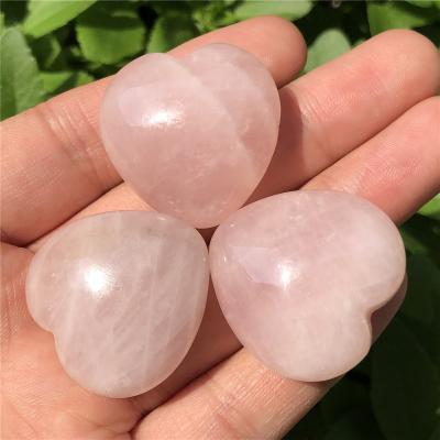 China Wholesale Europe Crystal Heart Reiki Clear Quartz Heart Stone For Chakra Energy Healing Stone Massage for sale