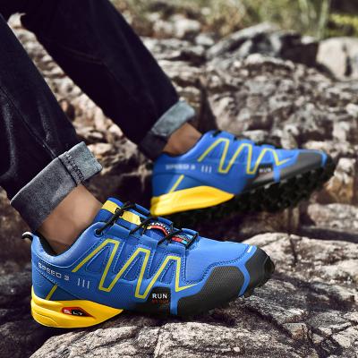 China CUSHIONING hot sale men hiking anti slippery shoes outdoor sports shoes breathable sneakers low top walking shoes for outdoor towing for sale