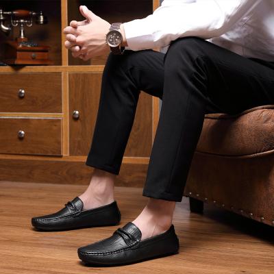 China Luxury Italian Round Men's Loafers Fashion Handmade Formal Business Office Men's Slip-On Boat Shoes Feast Wedding Shoes for sale