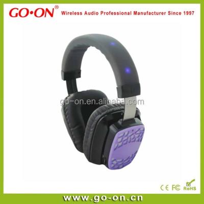 China Fantastic LED Light Disco Flashing Flashing Wireless Silent Earphone With Durable Headband for sale