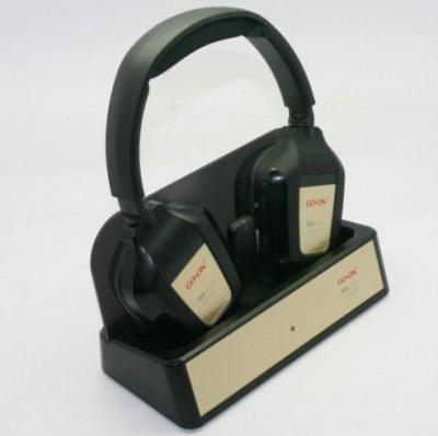 China More than 30 meters for TV and PC use the 2.4G wireless headset with rechargeable Ni-MH battery for sale