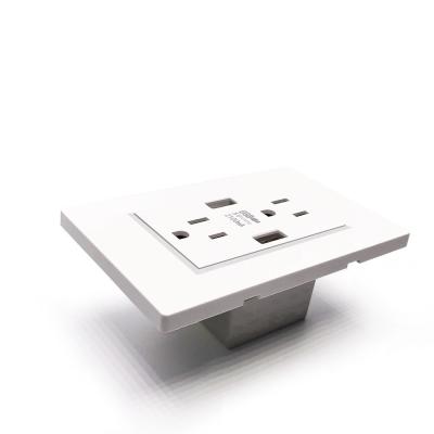 China Double Power Point with Two USB Wall Socket Outlet ABS Material Rated Current 2.4v-3A for sale