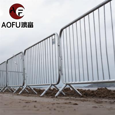 China Wholesale Best Price Hot Dipped Galvanized Temporary Barrier Easily Assembled Crowd Control Road Barrier For Sale for sale