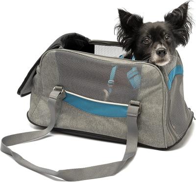 China FREE SAMPLE Sustainable Carrier Pet Carrier Bag Soft Sided Duffel Bag Carrier For Dogs Water Resistant for sale