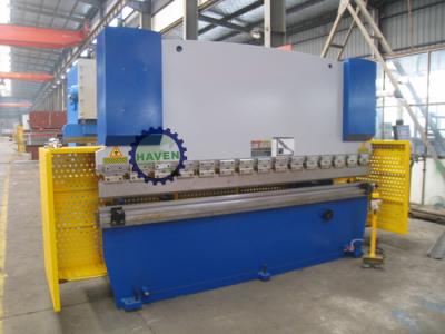 China 400T CNC Metal Plate Press Brake Machine , Hydraulic Presses Equipment High Precision for sale