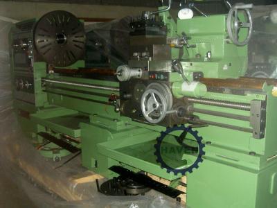 China Floor Type Horizontal Lathe Machine , Electric Gap Bed Lathe Machine for sale