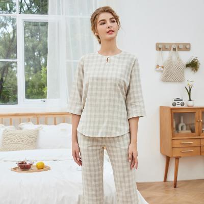 China 2021 Fashion Autumn Cotton Breathable Warm Sleepwear Printed Cardigan Women 2 Piece Cotton Pajamas Set for sale