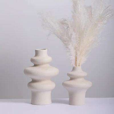 China New Design Nordic Spiral Shape White Modern Porcelain Ceramic Wedding Table Art Vase Home Decoration Flower Vase for sale