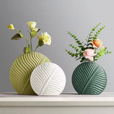 China Ceramic Leaf Vase Artifical Flower Bouquet Holder Modern Home Decorative Wedding Table Decoration Ceramic Flower Pot Con for sale