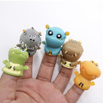 China Promotion Cute Huayi Cartoon Finger Puppets For Kids, Animal Shape Finger Puppet Set Kids TPR Toys for sale