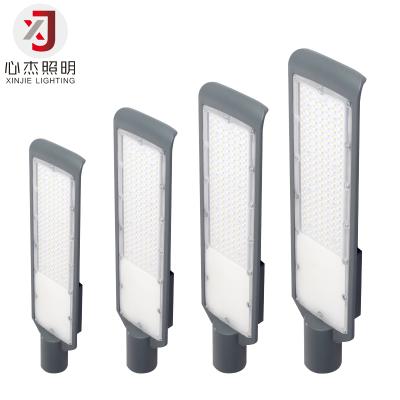 China High Bright Waterproof Led Street Light Aluminium Alloy Silvery Grey Lamp zu verkaufen