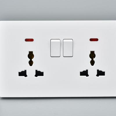 China New British Style 3 House Gang 2 Way Electrical Wall Switches For Home for sale