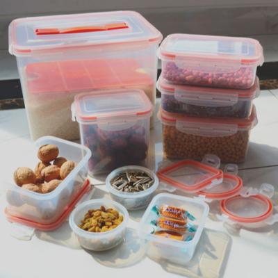 China Airtight Freshness Keeping Clear With Lids PP Food Storage Container Easy Snap Lock Leakproof Plastic Box for sale