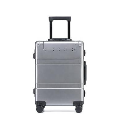 China 2023 New Arrival Aluminum Front Pocket Business Aluminum Material Luggage Open Suitcase for sale