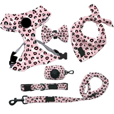 China Luxury JEWELED Dog Collar Leash Set 6 Pieces Design Dog Bow Tie Bandana Poo Bag Custom Dog Harness Bag Wholesale for sale