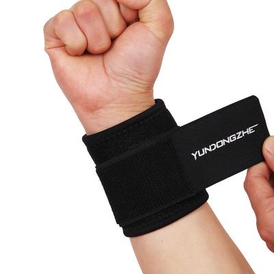 China Breathable Adjustable Elasticity Neoprene Wrist Brace Support Weightlifting Elastic Wrist Wraps for sale