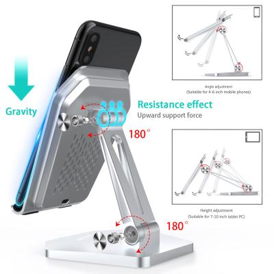 China 2020 Hot Mobile Phone Auto Clamping Aluminum 15W Setting Wireless Qi Charger Desktop Phone Holder for sale