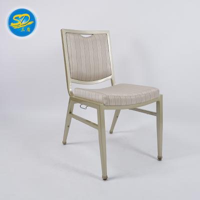 China Cream Dining Room Chunky Leather Chair Hot Sale With Cheap Price For Hotel Furniture à venda